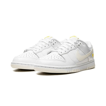 Nike Dunk Low Valentine's Day Yellow Heart (W)